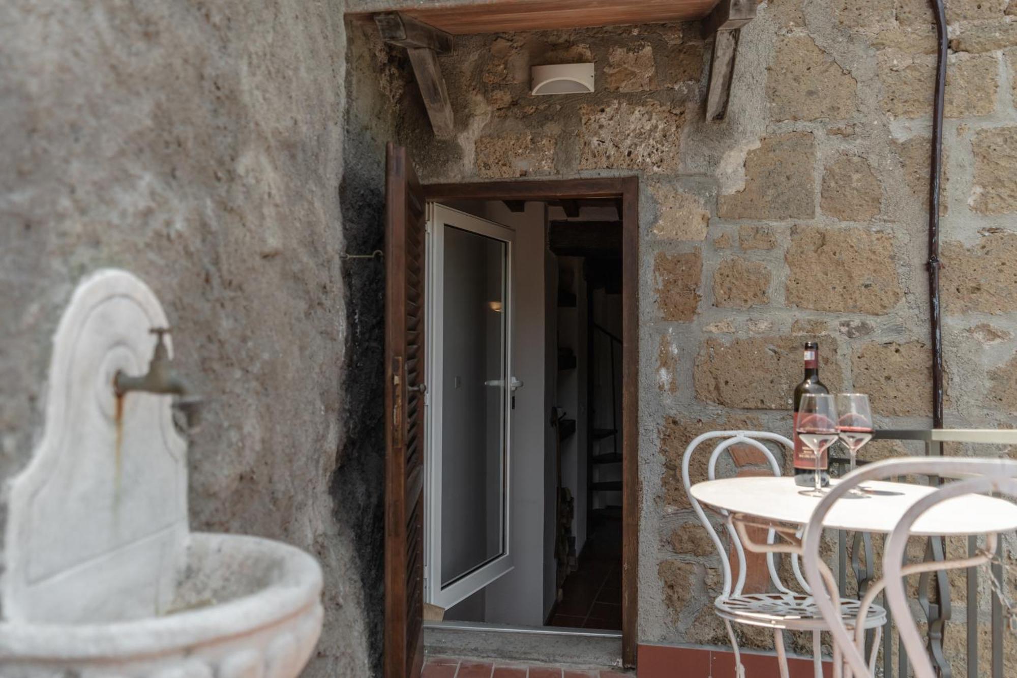 Antica Porta Di Sovana Pitigliano Exterior foto