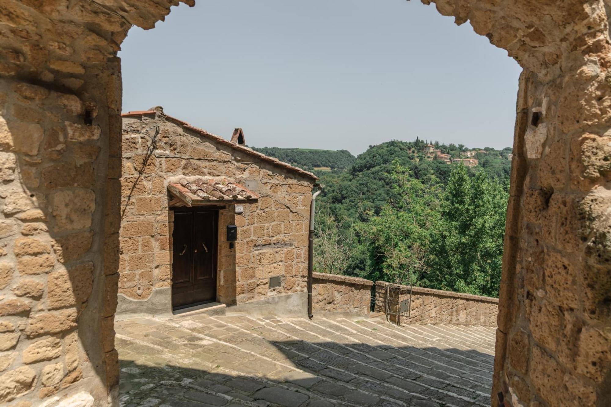 Antica Porta Di Sovana Pitigliano Exterior foto